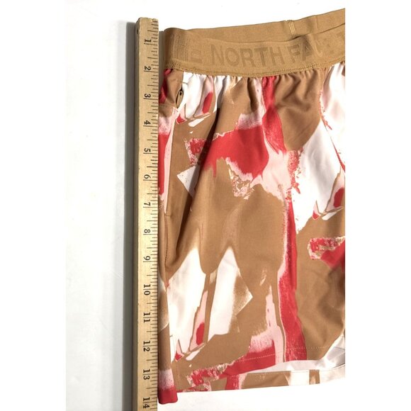 NWT THE NORTH FACE Wander Women's Abstract Print Shorts Size Small - Picture 9 of 10